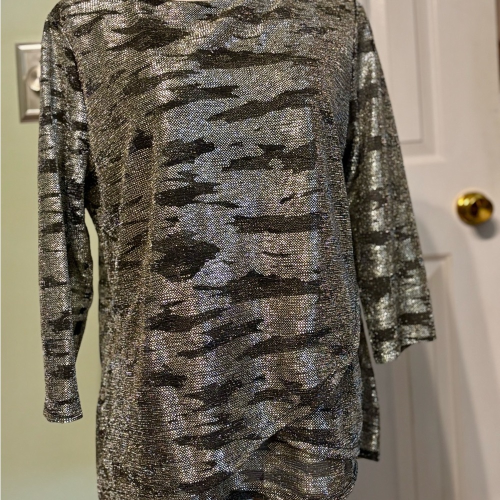 Dressy Easywear Silver Black Shiny Metallic Dressy Size 2 Large Women's Shirt
